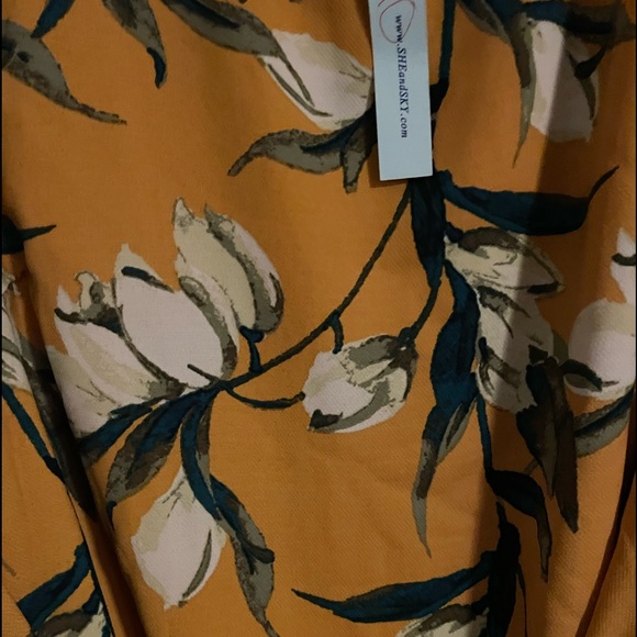 BNWT She & Sky Tie front Dress Size L - Picture 3 of 6